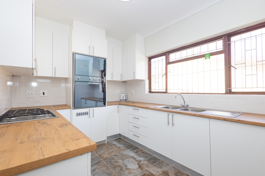 4 Bedroom Property for Sale in Ferndale Western Cape